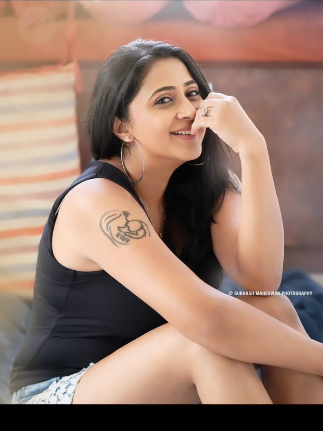 நடிகை கனிகாவின் கலக்கல் புகைப்படங்கள்…